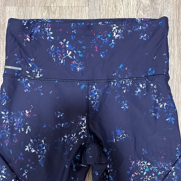 Lole Capri Leggings - Picture 2 of 14